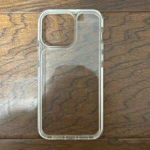 iPhone 14 clear case